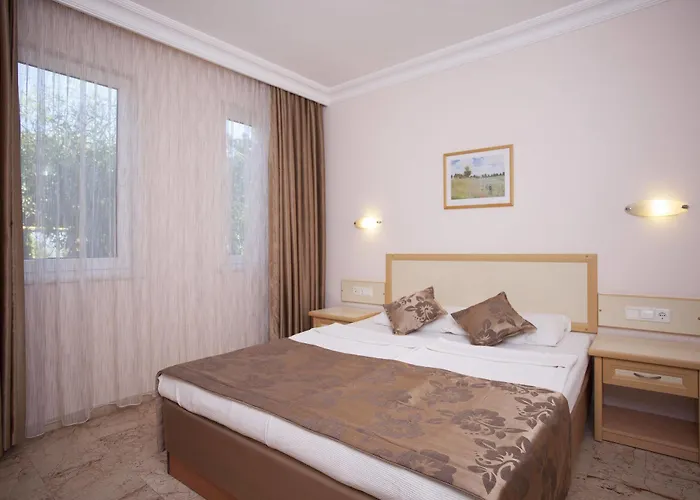 ホテル Club Paradiso 5*