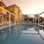 Otel Club Paradiso 5*